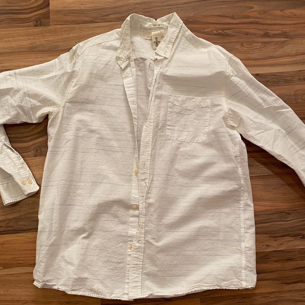 H&M Men’s white dress shirt Size L